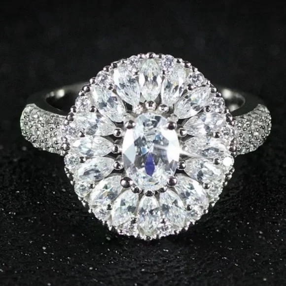 💯 NEW MARQUISE 925 STERLING SILVER OVAL DIAMOND RING, CUTE RING, SHINY RING. - Picture 4 of 4